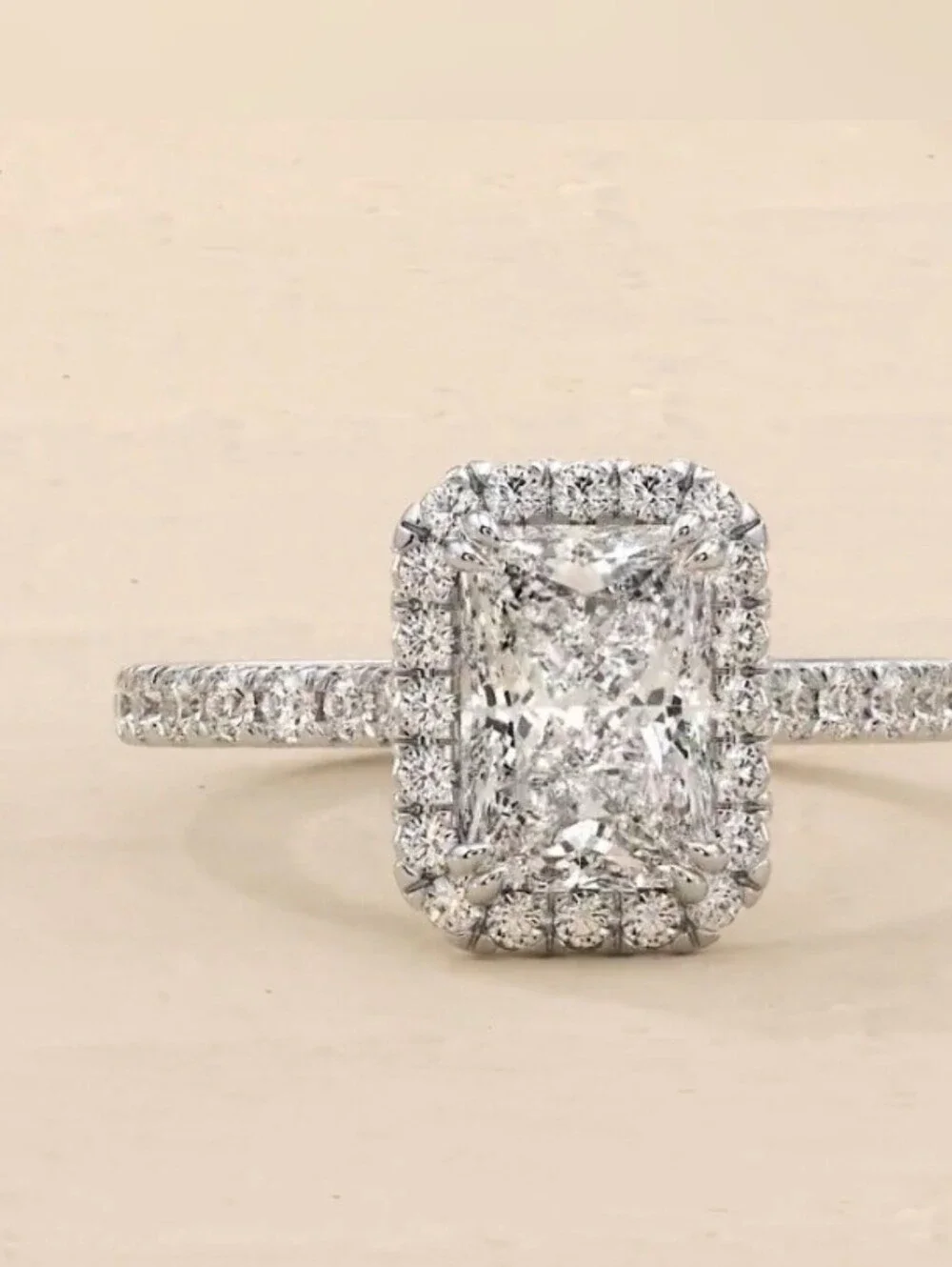 New 3.5ct Outstanding IGI Certified Lab Grown Diamond, 14k White Gold